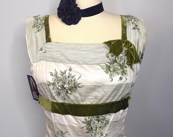 Vestido de terciopelo verde rosa con falda circular - VENTA FINAL