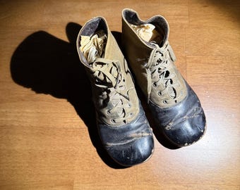 Zapatos victorianos para niños pequeños