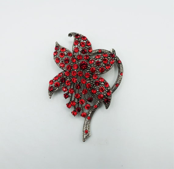 Vintage 1940's Red Crystal Brooch
