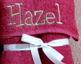 Monogrammed/Embroidered Hooded Bath Towel for baby/child, Christmas Gift