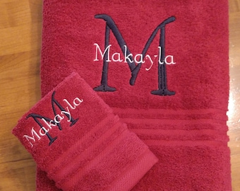 Personalized Towel/Washcloth Set with Embroidered Initial and Name, Monogrammed Towel Set, Graduation Gift, Christmas Gift