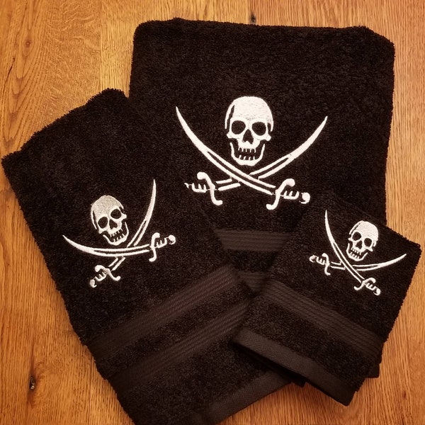 Personalized Towel Set, Bath Room Towel Set, Kids Towel Set, Bath Set, Childrens Birthday Gift, Pirate Towel Set