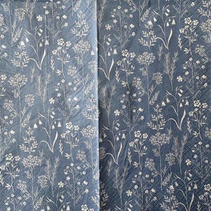 4 Decoupage Dinner Napkins Indigo Garden Blue with White Flowers Stems and Leaves Sketched Drawings Paper Guest Towel Napkins