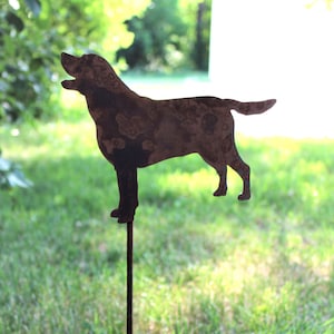 Labrador Dog Metal Stake 21 Inches Tall