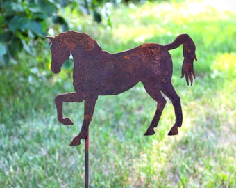 Horse Metal Garden Stake 21 to 28 Inches Tall