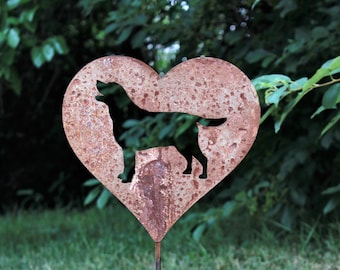Labrador Dog Metal Heart Pet Memorial Stake 20 to 28 Inches Tall