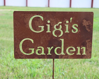 Gigi's Garden Metal Garden Stake 21 to 33 Inches Tall