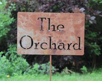 The Orchard Metal Garden Stake 21 to 33 Inches Tall