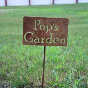 Pop's Garden Metal Yard Stake 21 to 33 Inches Tall