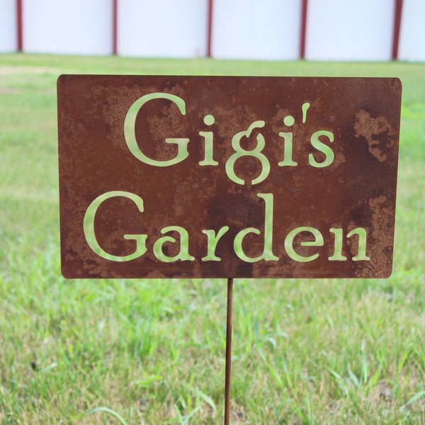 Gigi's Garden Metal Garden Stake 21 to 33 Inches Tall