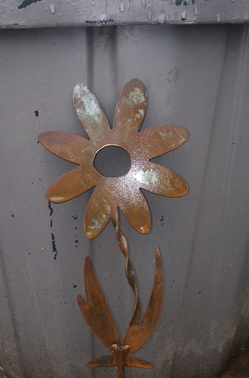 Twisted Metal Flower Stake, 9.5 tall, garden gift, rustic flowers