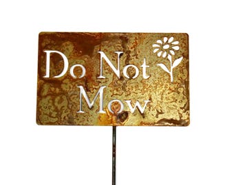 Do Not Mow Metal Flower Garden Stake 20 to 48 Inches Tall