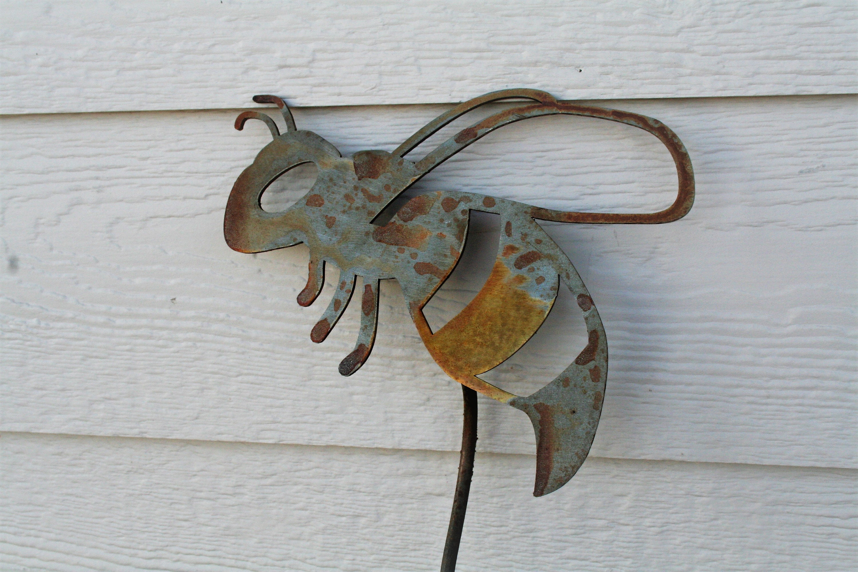 metal bee garden ornaments metal bee garden ornaments
