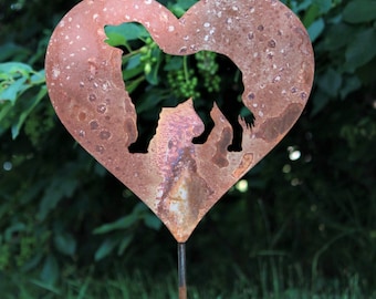 Dog Metal Heart Pet Memorial Stake 21 to 28 Inches Tall