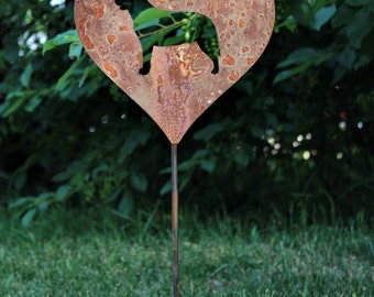 Australian Shepherd Dog Metal Heart Pet Memorial Stake 20 to 28 Inches Tall