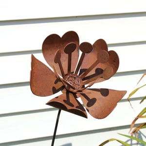 Metal Flower Stake Garden Art 29 to 48 Inches Tall