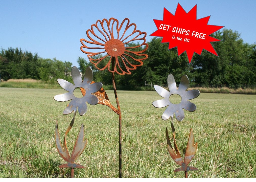 Garden stake set, Gardener gift set, Metal Flower, Set of flowers, Daisy stake, Farm and garden