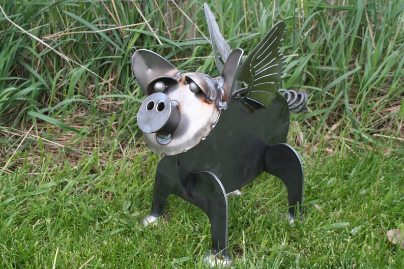 Metal Flying Pig Statue Pig Farmhouse Decor Outdoor Pig Etsy
