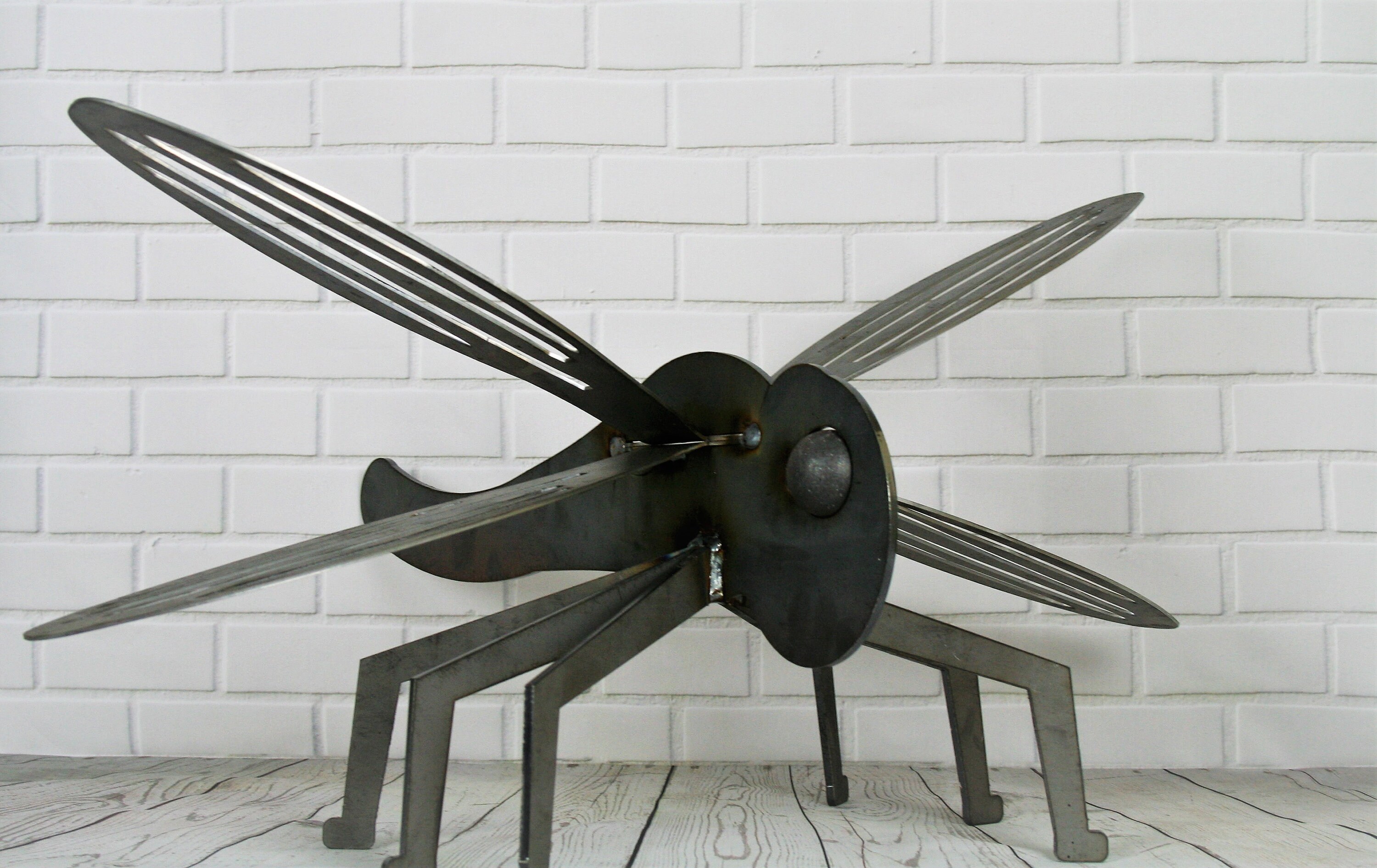 Giant Metal Dragonfly, rustic dragonfly, dragonfly sculpture, landscape