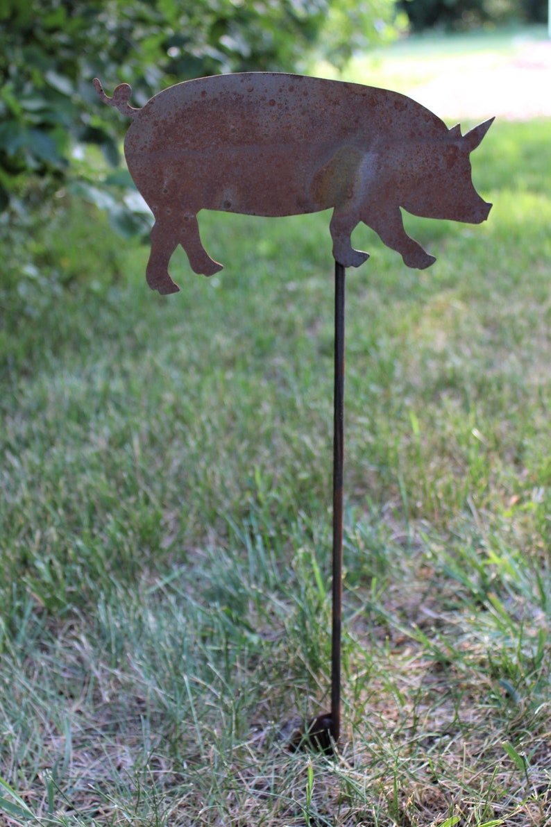 Pig or Hog Metal Garden Stake 21 Inches Tall image 3
