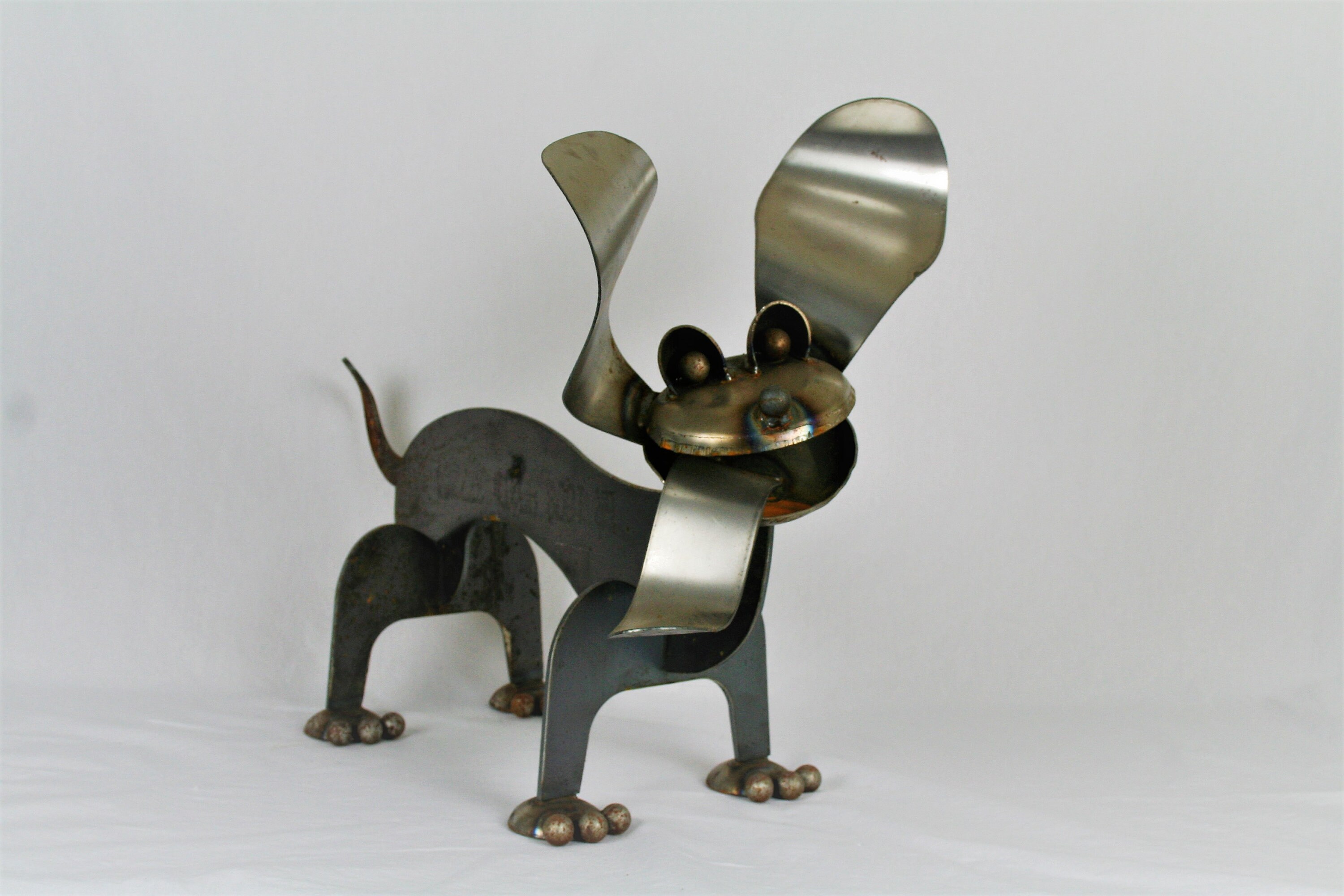 weiner dog sculpture