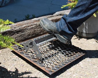 Steel Boot and Shoe Mud Scraper Expanded Iron Outdoor Cleaner 19 to 34 Inches Wide