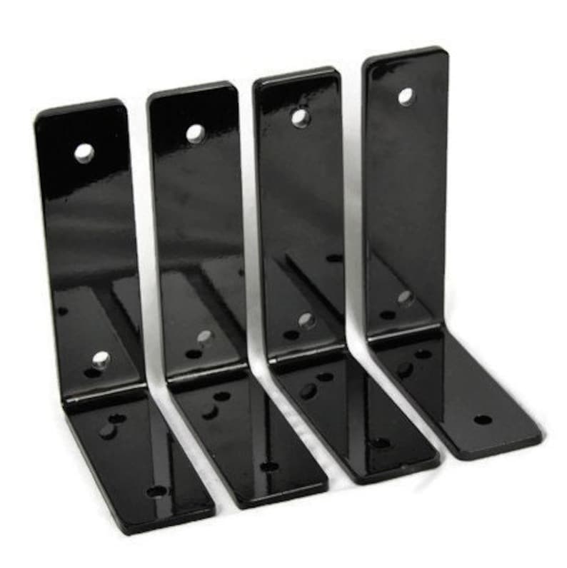 Four gloss black brackets.