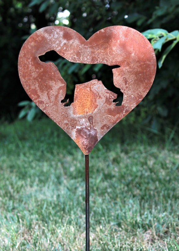 German Shorthair Pointer Dog Metal Heart Pet Memorial Stake 20 to 28 Inches Tall
