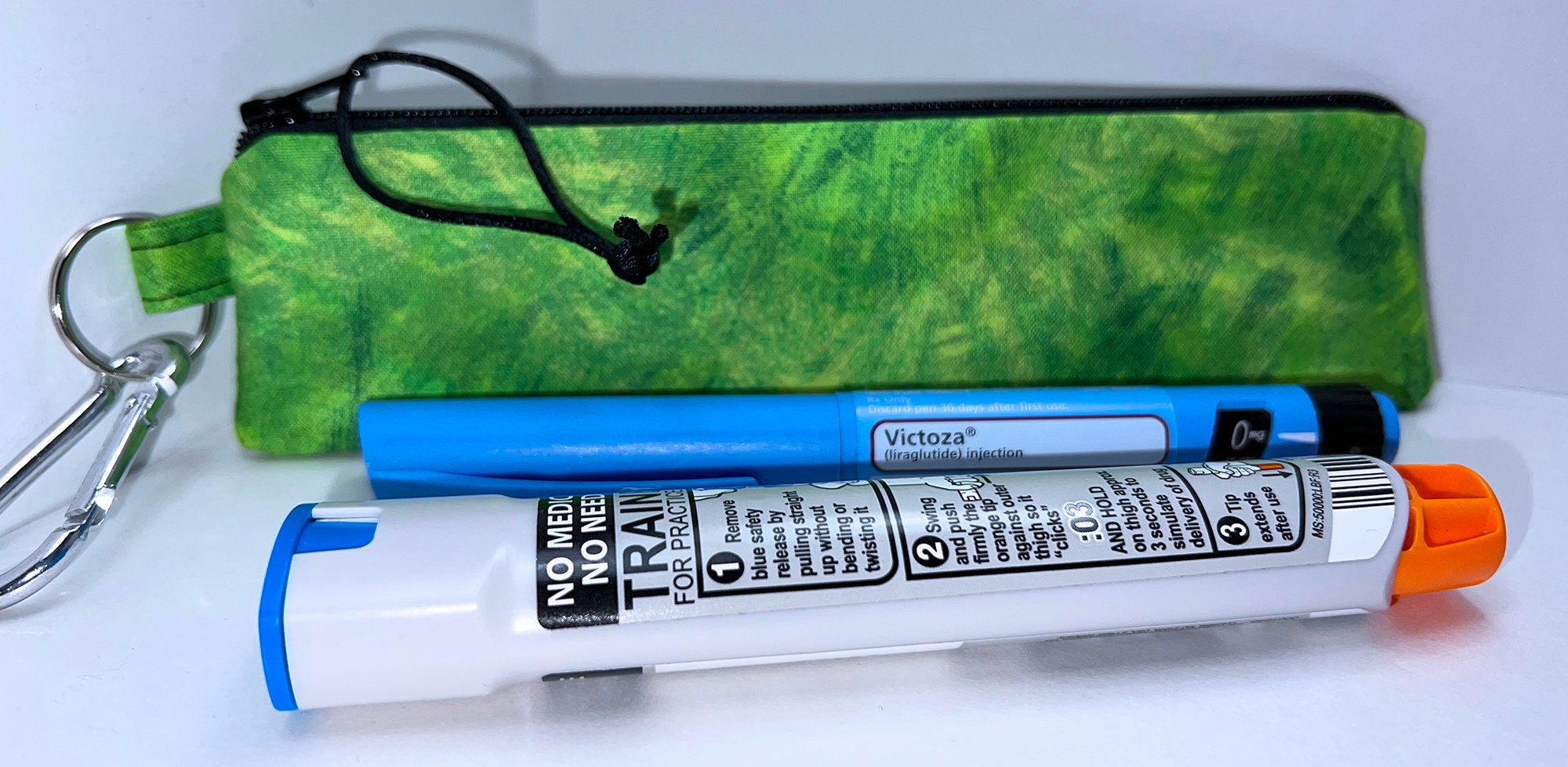 Snappy Green Single EpiPen Pouch, Insulated Insulin Pen Case, Auto Injector, Slim Diabetes Supply Bag 2 x 8 in