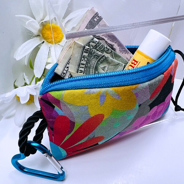 Mod Flower Power Thickly Padded Zipper Pouch, FREE Heart Caribner Clip Change Purse