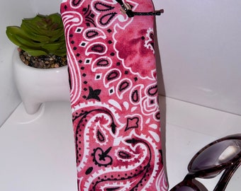 RoseCoral Bandanna Single Glasses Case, Secure Zipper Top,  Well Padded Sunglasses Case
