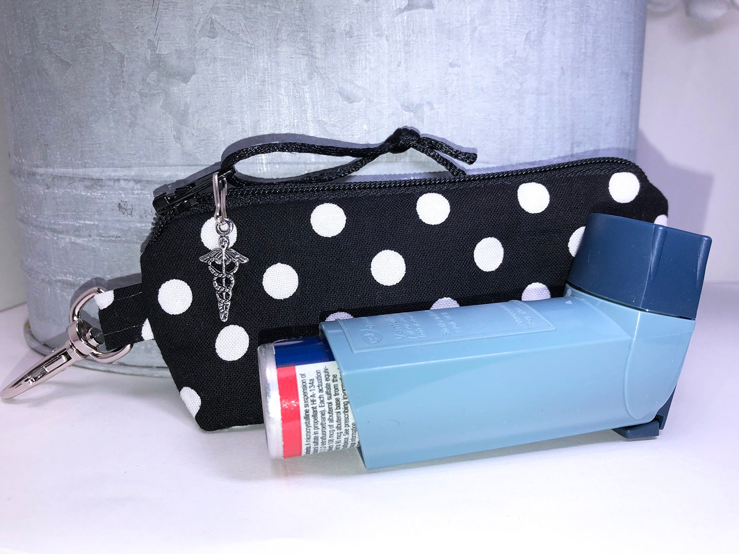 Black Asthma Puffer Inhaler Pouch Clipon Inhaler Case Etsy Nederland
