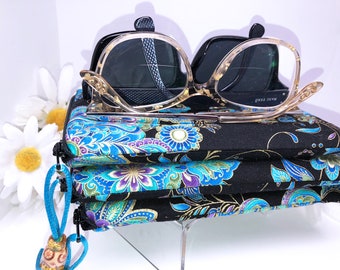 Christmas Snowflake Red Festival Glasses Case Eyeglasses Hard Shell Storage Spectacle Box Christmas Snowflake Red Festival Glasses Case Eyeglasses Hard Shell Storage Spectacle Box