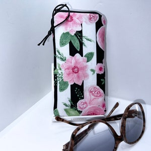 Pink Roses Glasses Case, Spectacles Pouch, Thickly Padded Eyeglass Case, Fabric Eyeglass Pouch