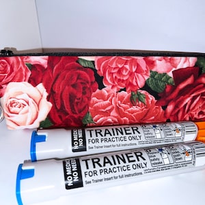 Lovely Roses Insulated Pouch, Epipen Case, 8.0 x 3&quot;, Holds 2 EpiPens or 2 AUVI-Q Injectors, Insulin Pen Case
