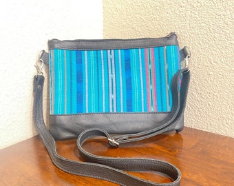 Embrayage guatémaltèque avec fixation de bandoulière - Cuir / Coton