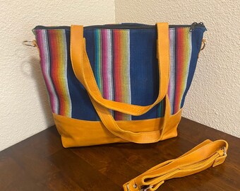 Fourre-tout en cuir guatémaltèque w / crossbody trap - cuir / coton