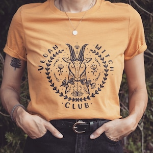 VEGAN WITCH CLUB - Vegan T-shirt tee cotton shirt top witch feminist woman power witchcraft animal activist nature Wild Funny Gift fo her