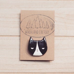 Cat PIN or MAGNET - a handmade clay brooch fridge magnet kitchen grumpy cat kitty introvert cute quirky gift funny jewellery crazy cat lady