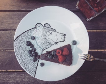 クマのセラミックプレート - 手描きの装飾皿、森の動物柄磁器、ホーム