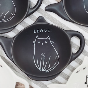 Kot spodek na torebkę po herbacie z kotem podkładka na herbatę kotek introwertyk introwertyk zwierzę śmieszny prezent herbata kawa zdjęcie 10