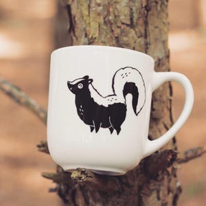 Caneca Gambá - Caneca de Cerâmica Pintada à Mão, Porcelana com Desenho de Animal, Cerâmica Infantil, Presente para Amantes de Animais
