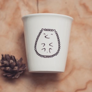 Tasse hérisson - tasse à café en céramique peinte à la main enfants enfants brosse à dents animal original tasse drôle mignon dessin animé animal de la forêt bois