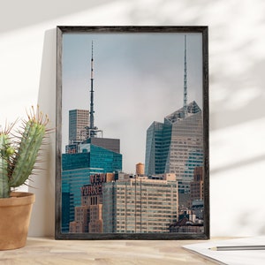 New Yorker Printable Photography, NYC Gallery Wall, Nyc Prints, Nyc Poster, New Yorker Building Large Wall Art