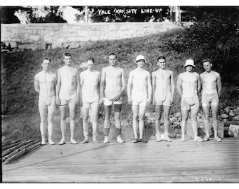 Yale Varsity Crew line-up - 1910 - Vintage Historical Print