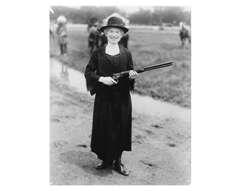 Annie Oakley - 1922 - Vintage Historical Photo