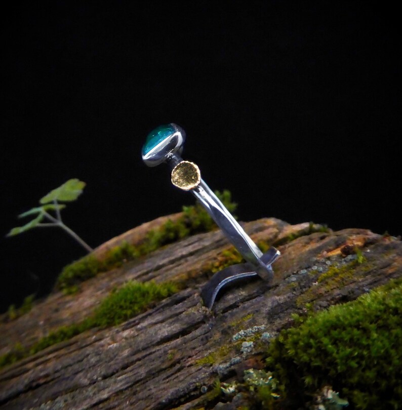 Delicate Emerald Ring