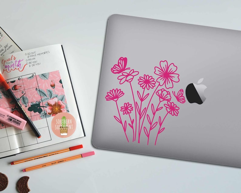 Wildflower and Butterfly Decal - Boho Nature Vinyl Sticker - Aesthetic Car Laptop Decal - Gardeners or Nature Lovers Gift - Cottagecore afbeelding 3