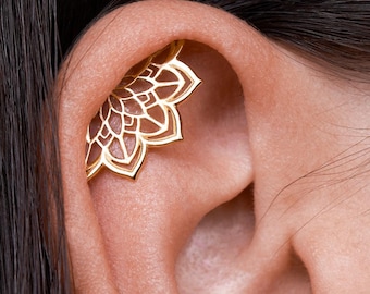 Boho Helix Earring • Geometric Mandala Lotus Flower Hidden Helix • Piercing 18G 16G • Cartilage Bohemian Silver Spiritual Jewelry • CRT023 B