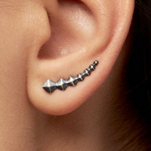 Schwarz Silber Ohr Kletterer Ohrringe · Minimalist Pyramide Ohr Kletterer · 925 Sterling Silber Ohrringe Modeschmuck Geschenk für Sie - FES010